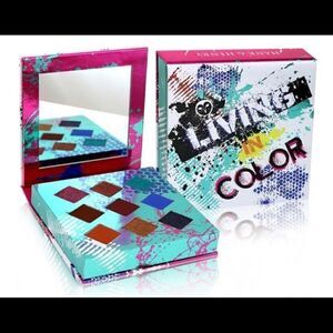 Hank & Henry Living in Color Eyeshadow Palette